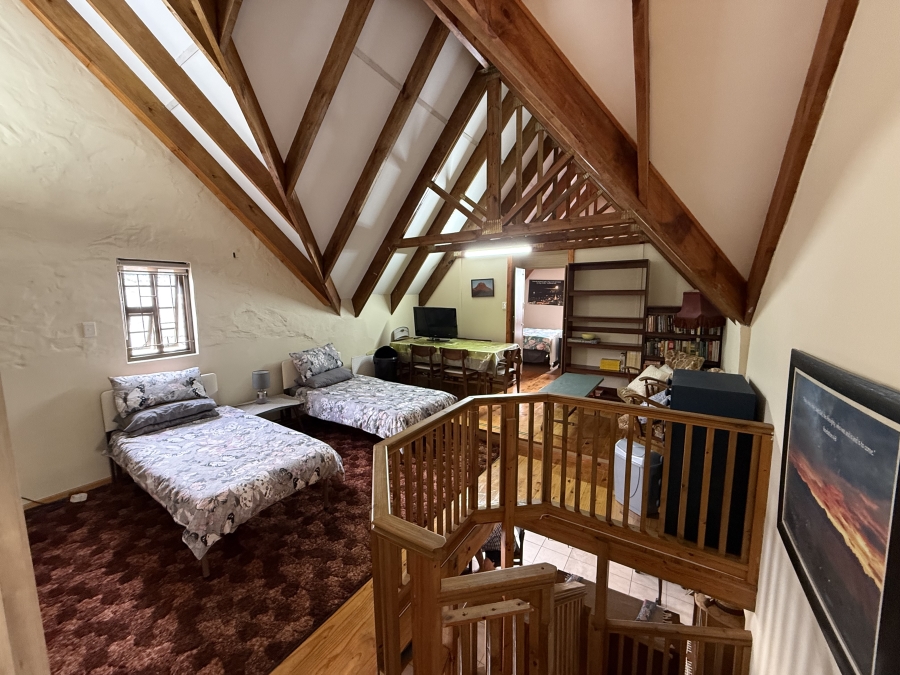 4 Bedroom Property for Sale in Vakansieplaas Western Cape